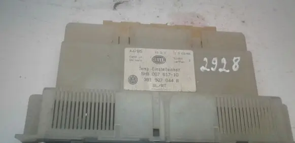 Volkswagen Golf IV Climate control unit 3B1907044B 5HB00761710