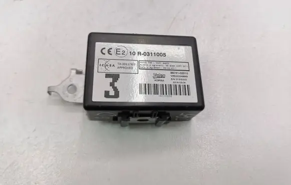 Toyota Auris E180 Door control unit/module 8974102210 10R0311005 VZS000048593