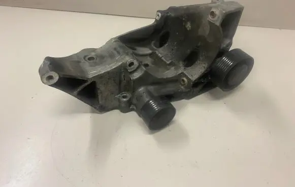 Generator/alternator bracket
