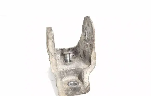 Peugeot 4007 Gearbox mounting bracket