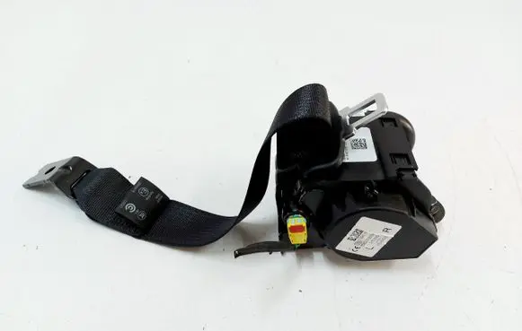 Rear seatbelt