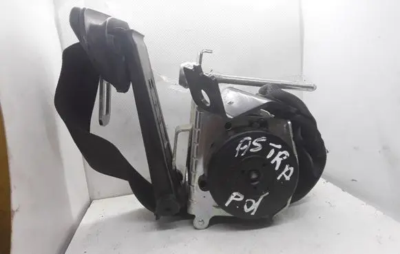 Opel Astra H Front seatbelt 560834801E