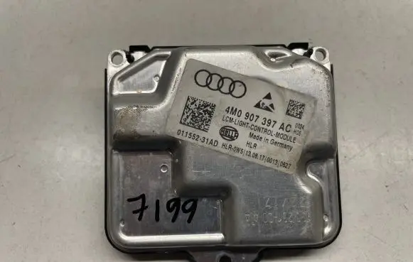Audi Q7 4M Headlight ballast module Xenon 4M0907397AC