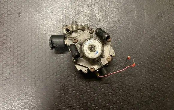 Opel Insignia A LP gas reducer 67R010951