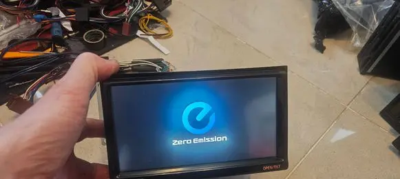 Nissan Leaf I (ZE0) Radio/CD/DVD/GPS head unit 259153ND1C QY7201N