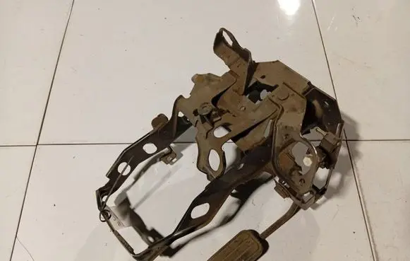 Volkswagen Golf III Accelerator throttle pedal