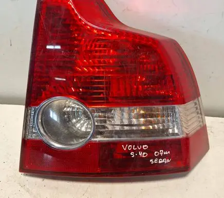 Volvo S40 Rear/tail lights 1090028 E32189