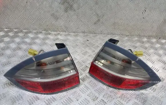 Ford S-MAX Rear/tail lights