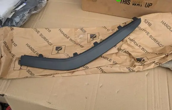 Volkswagen Polo VI Front bumper splitter molding 2G0807110