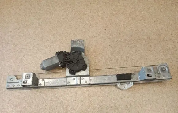 Renault Kangoo II Rear door window regulator with motor 8200497661 FC685AL1 402089A