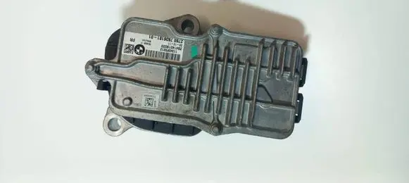 BMW 4 F32 F33 Gearbox-reducer motor 8643153