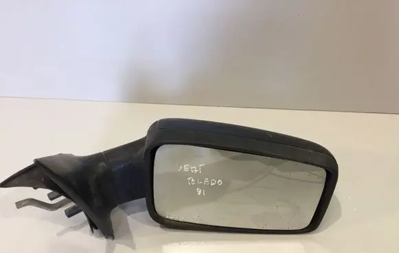 Seat Toledo I (1L) Manual wing mirror 010039 020054