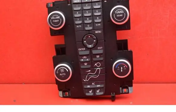 Volvo V50 Climate control unit 30782535