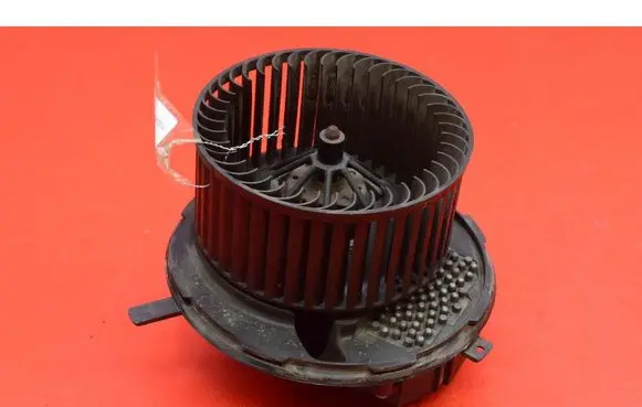 Volkswagen Cross Touran I Heater fan/blower F993987Q