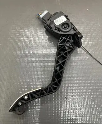 Peugeot 207 Accelerator throttle pedal 9672575280 22112010 5001256