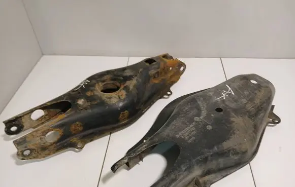 Mercedes-Benz C W204 Rear upper control arm/wishbone