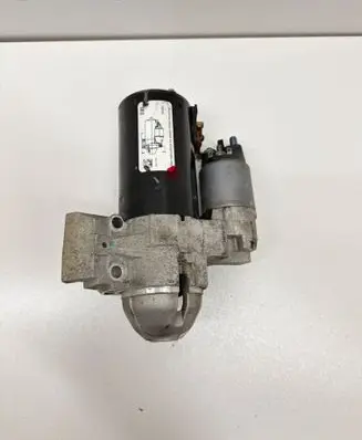 BMW 5 F10 F11 Starter motor 8574102 0001148509