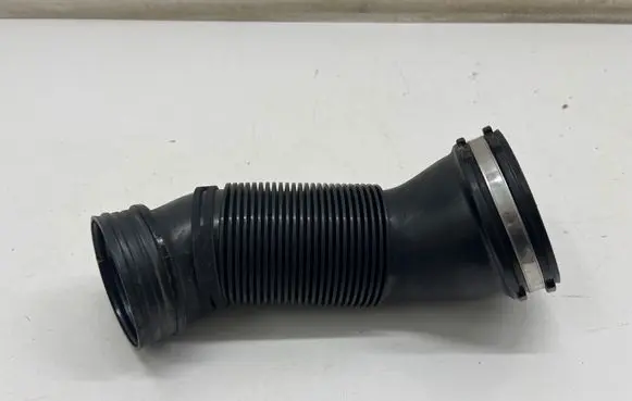 Audi Q3 F3 Air intake duct part 5QA129684
