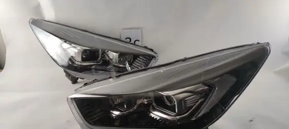 Ford Kuga II Headlights/headlamps set 