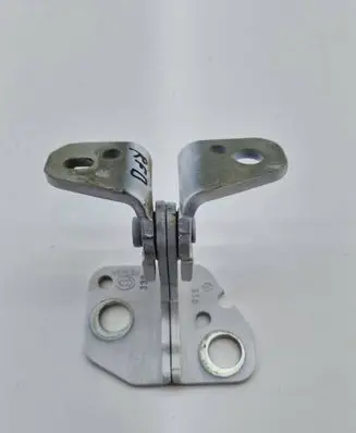 Ram 1500 DT Front door lower hinge 85574F