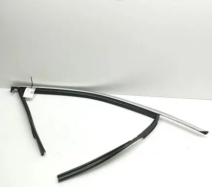 Audi Q5 SQ5 FY Front door glass trim molding 8MA837432
