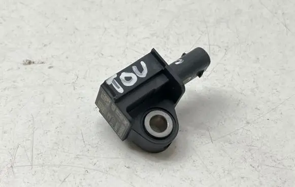 Volkswagen Touran III Airbag deployment crash/impact sensor 5Q0959659 02365 02365465