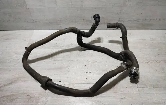 Mercedes-Benz GLA W156 Engine coolant pipe/hose A2468309000