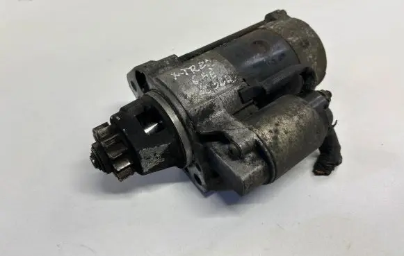 Nissan X-Trail T30 Starter motor