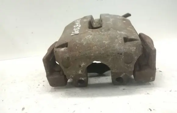 BMW 5 E39 Front wheel hub