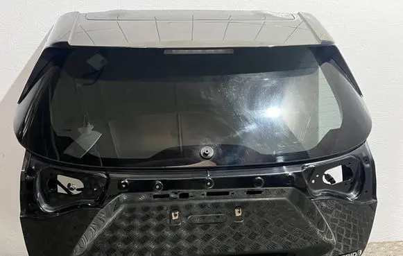Toyota Yaris Cross Tailgate/trunk/boot lid 