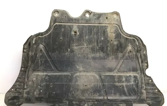 Skoda Superb B8 (3V) Engine splash shield/under tray 5Q0825236