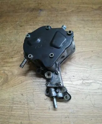 Volkswagen Bora Vacuum pump 038145209E