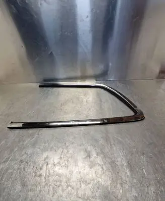 Chrysler Pacifica Rear side glass trim 68227296AD 24902
