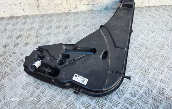 Windshield washer fluid reservoir/tank