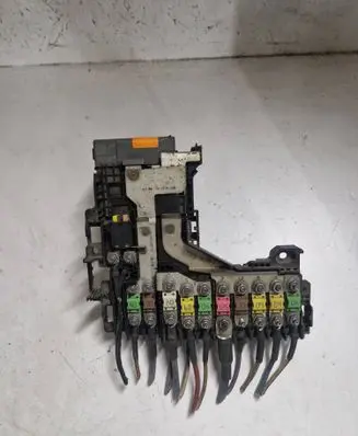 Peugeot 508 Fuse module 9665878080