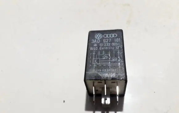 Audi A4 S4 B5 8D Other relay 3A0927181 61233005