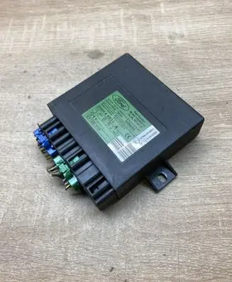 Ford Focus Comfort/convenience module 98AG15K600FE 5WK48823