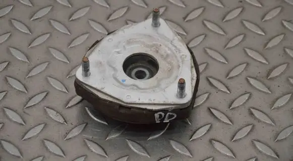 Infiniti Q50 Front upper strut mount 