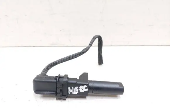 Mercedes-Benz R W251 Crankshaft position sensor A0025453783 A6421530728