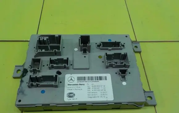 Mercedes-Benz C W205 Central body control module A2229011103