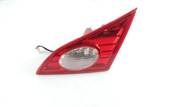 Tailgate rear/tail lights