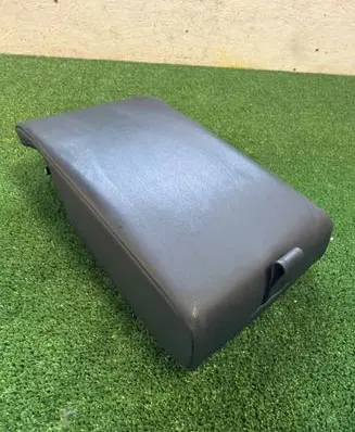 KIA Niro Rear seat armrest