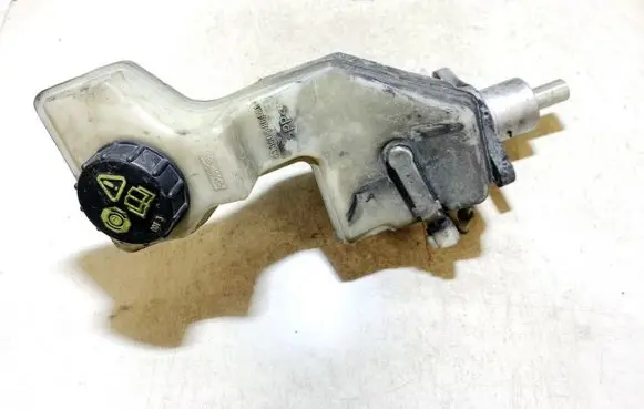 Mazda 3 I Master brake cylinder 03350886441 033508-86441