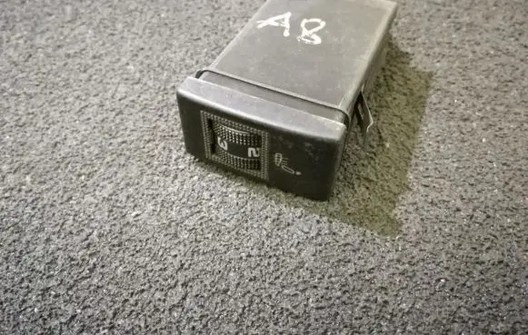 Audi A8 S8 D2 4D Seat heating switch 4d0963563d