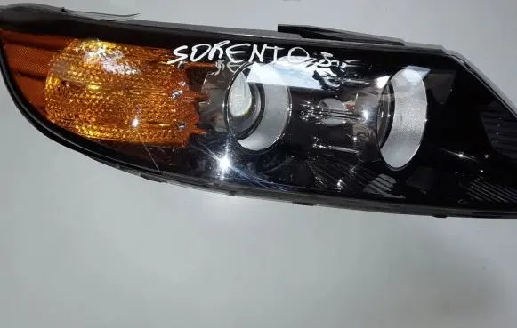 KIA Sorento Headlight/headlamp 921021PXXX