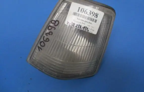 Mercedes-Benz 309 Front indicator light