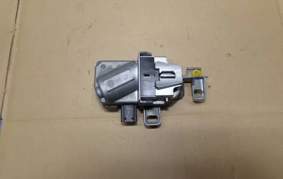 Volvo V50 Steering wheel lock 30741403