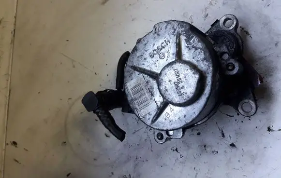 Opel Vivaro Vacuum pump