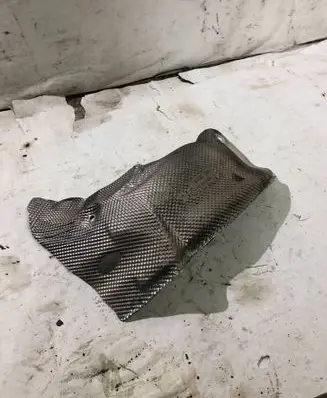 BMW 3 E46 Heat shield in engine bay 8202979