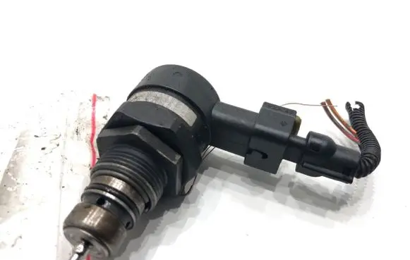 Opel Vectra C Fuel pressure sensor 0281002507